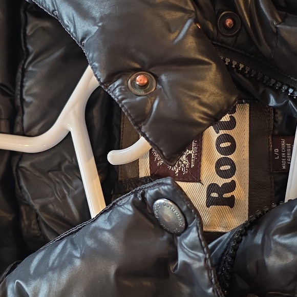 ROOTS down puffet jacket! M - Picture 2 of 8